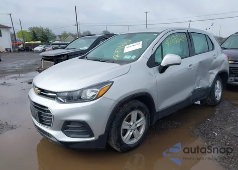 2020 Chevrolet Trax Fwd Ls z USA, uszkodzony, nr VIN KL7CJKSB3LB310265